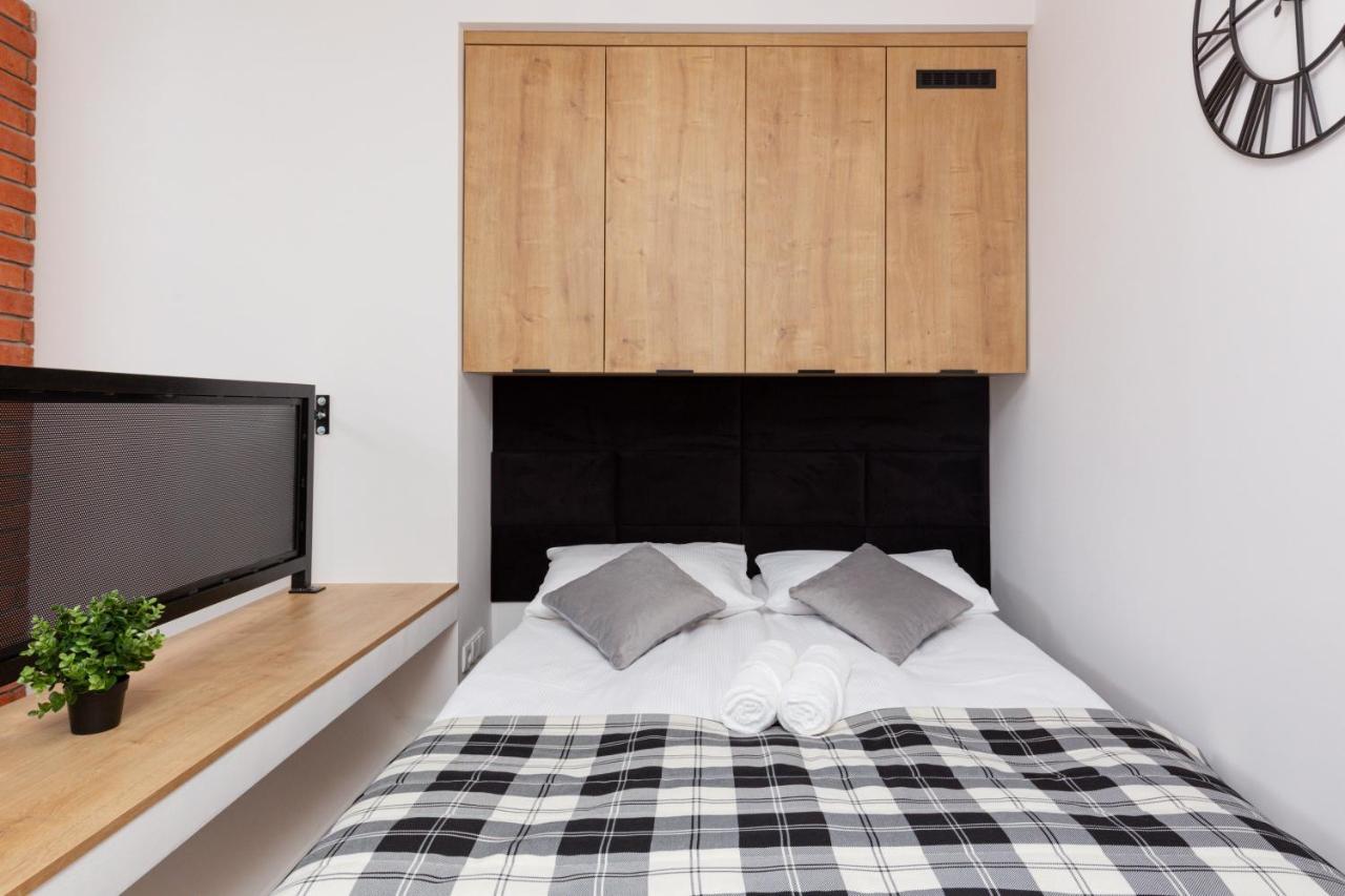 City Center Mezzanine Studio Chmielna By Noclegi Renters Warsaw Exterior photo